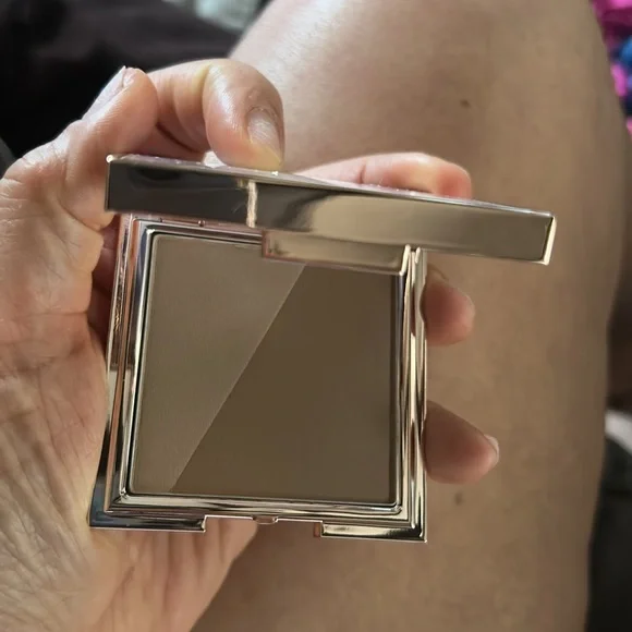DEAR DAHLIA Skin Silhouette Contour Duo